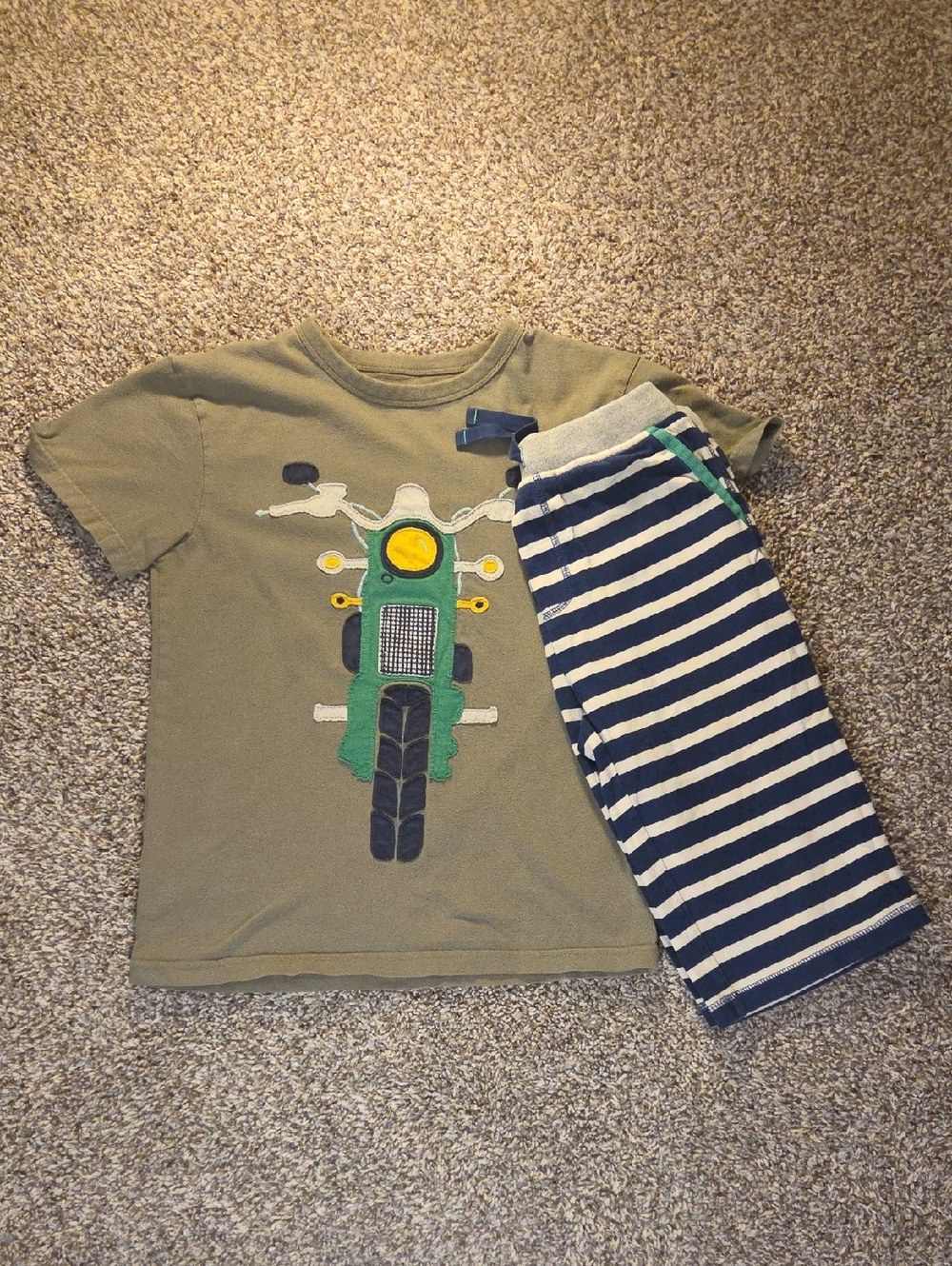 2 Piece BODEN boys size 9/10